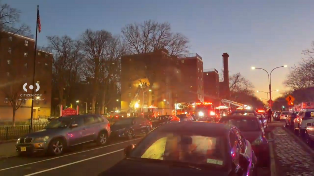 Fire breaks out in Sheepshead Bay apartment building Fire breaks out in Sheepshead Bay apartment building