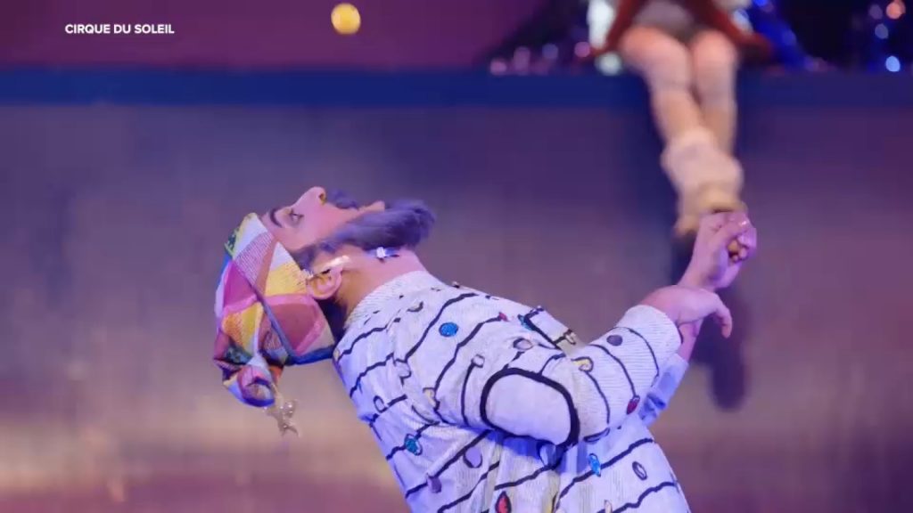 Go behind the scenes at Cirque du Soleil’s ”Twas the Night Before…’; Christmas production runs through December 28 Go behind the scenes at Cirque du Soleil's ''Twas the Night Before...'; Christmas production runs through December 28