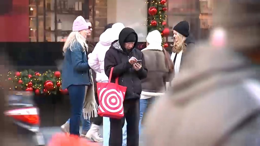 Holiday spending is up as shoppers rush to purchase last-minute Christmas gifts