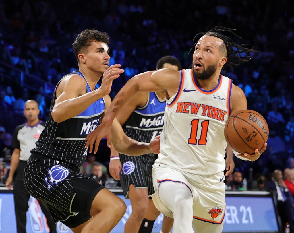 Jalen Brunson scores 40 points, Knicks advance to NBA Cup Final with win vs. Magic Jalen Brunson scores 40 points, Knicks advance to NBA Cup Final with win vs. Magic