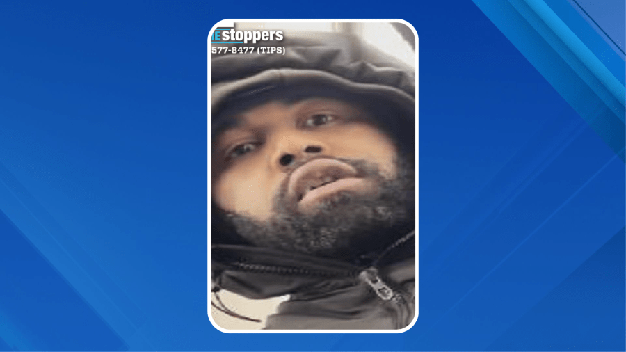 NYPD hunts for man accused of punching woman on Bronx subway train NYPD hunts for man accused of punching woman on Bronx subway train