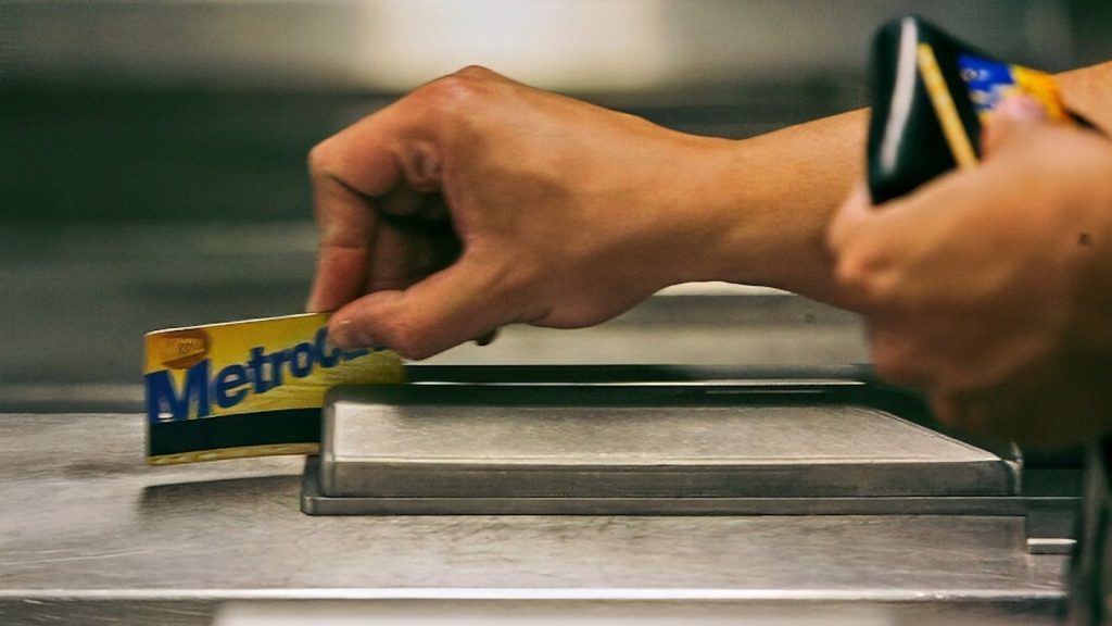 New York subway ends its MetroCard era and switches fully to tap-and-go fares