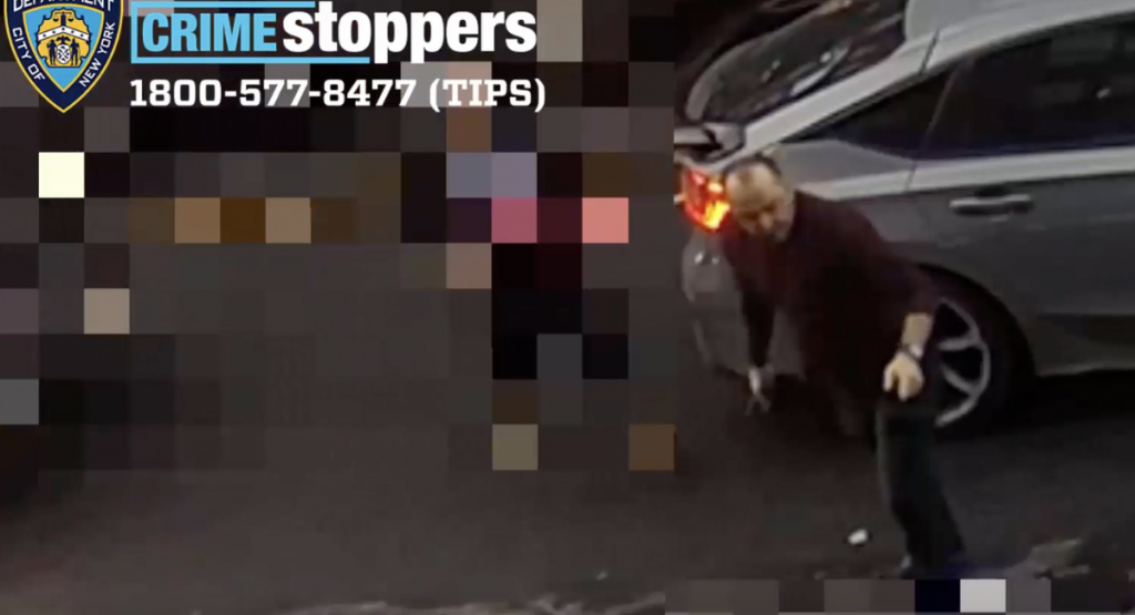 Police seek man accused of assaulting 10-year-old boy in Brooklyn Police seek man accused of assaulting 10-year-old boy in Brooklyn