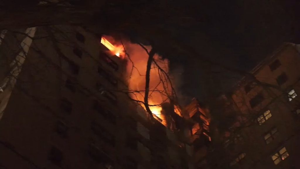 1 dead, 15 others injured in Eastchester, Bronx high-rise fire and explosion 1 dead, 15 others injured in Eastchester, Bronx high-rise fire and explosion
