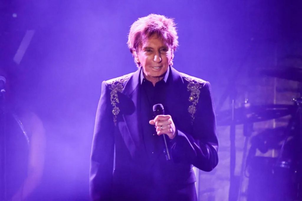 Barry Manilow gives fans positive health update following his recent cancer diagnosis