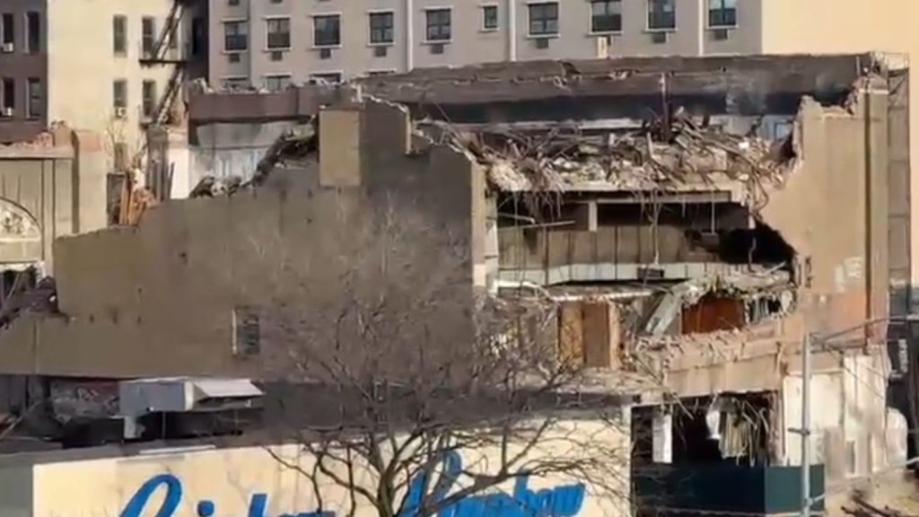 Bronx wall collapse: Section of vacant building collapses onto scaffolding below in Morris Heights Bronx wall collapse: Section of vacant building collapses onto scaffolding below in Morris Heights
