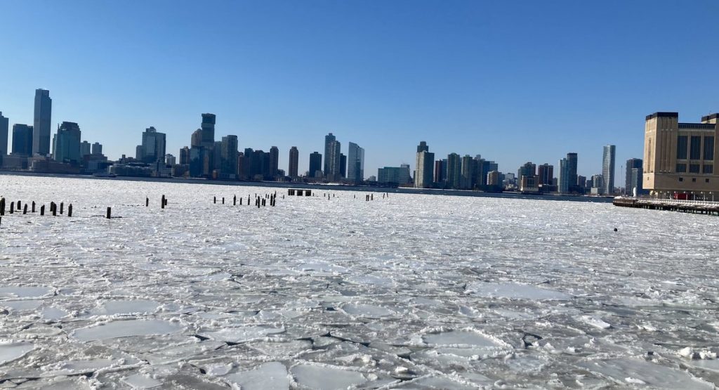 Coast Guard breaks up ice in Hudson River, NY Harbor as NYC Ferry remains suspended