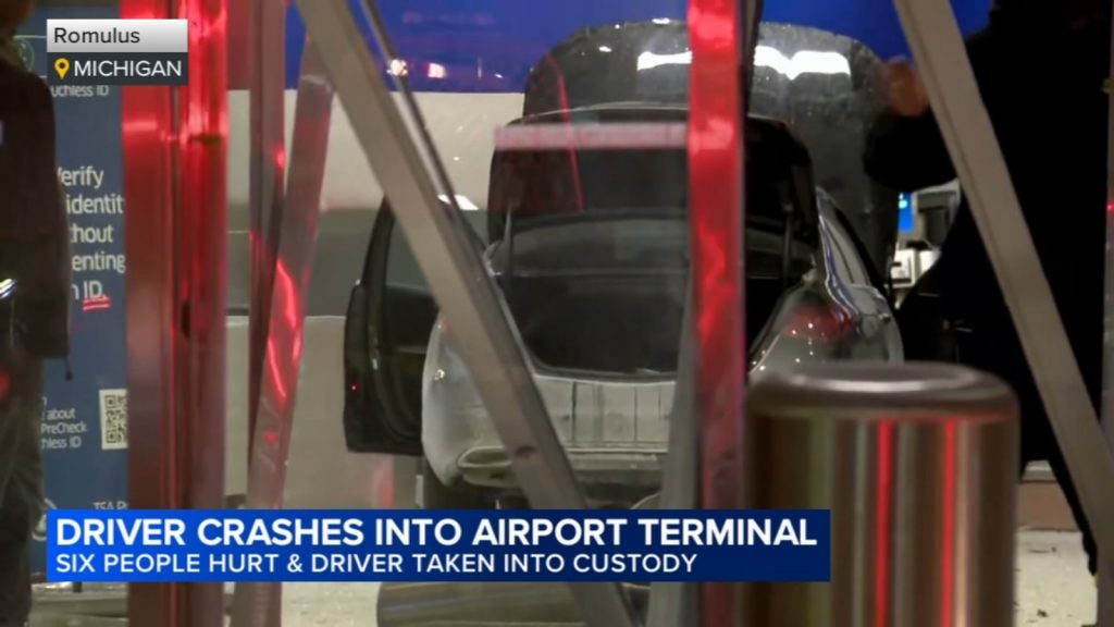 Detroit, Michigan-area airport crash news: Car crashes into Detroit Metropolitan Wayne County Airport entrance; 6 injured Detroit, Michigan-area airport crash news: Car crashes into Detroit Metropolitan Wayne County Airport entrance; 6 injured