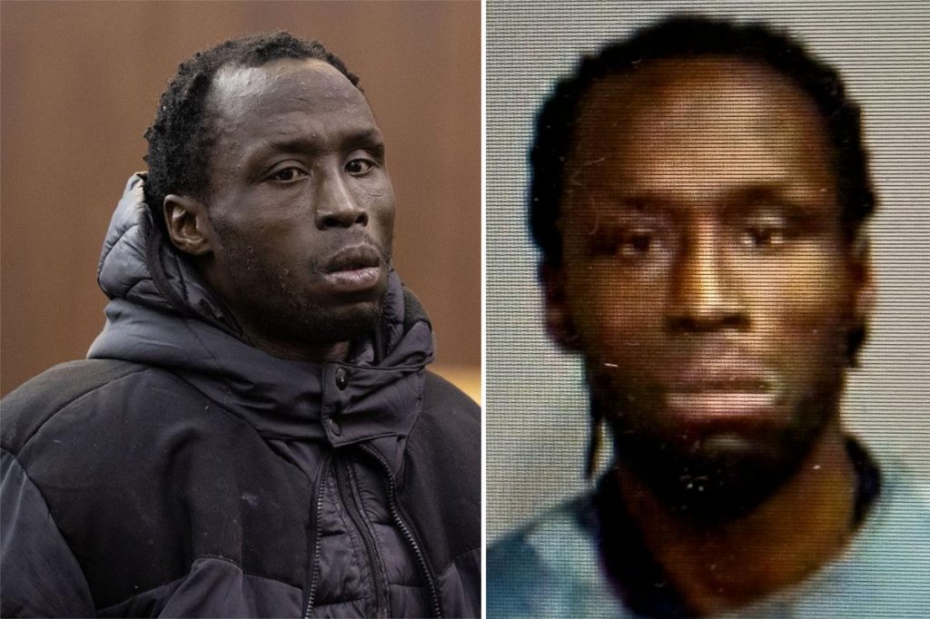 Doofus steals police uniform from NYPD precinct, found still wearing it a day later after passing out in NYCHA building Doofus steals police uniform from NYPD precinct, found still wearing it a day later after passing out in NYCHA building