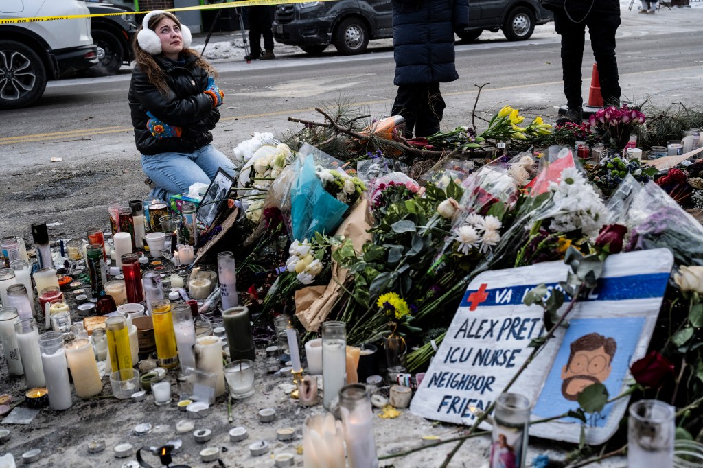 Federal agents took Alex Pretti’s gun before shooting him dead, videos show Federal agents took Alex Pretti’s gun before shooting him dead, videos show