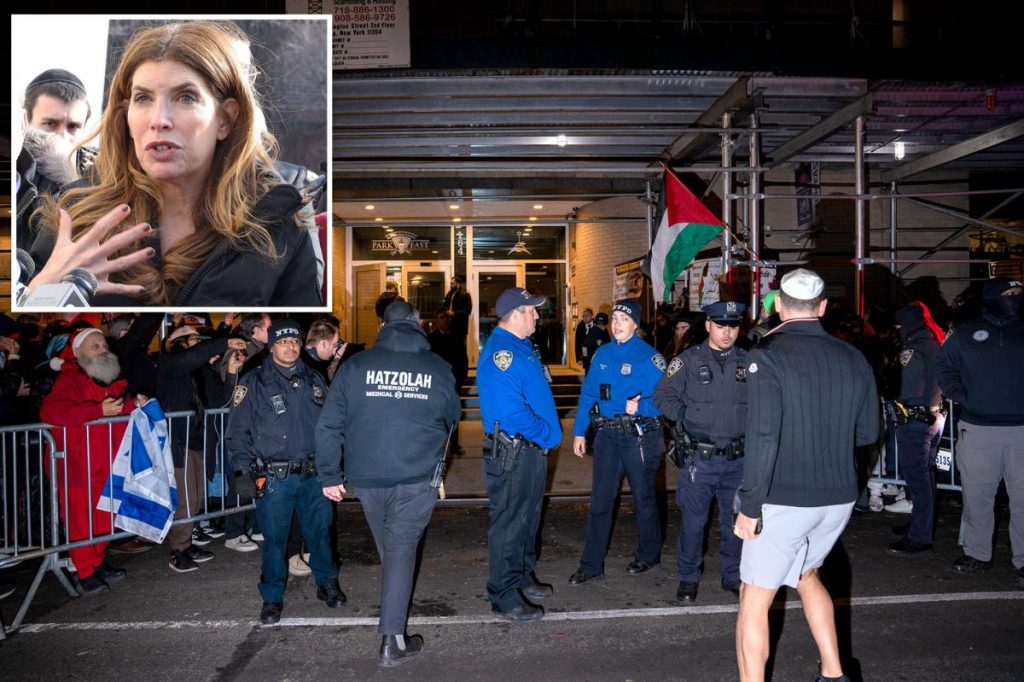 NYC Council Speaker Julie Menin pitches 100-foot protest buffer zone for synagogues