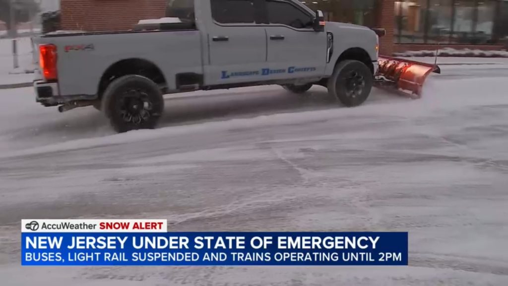 Winter storm brings heavy snow, treacherous travel to NJ