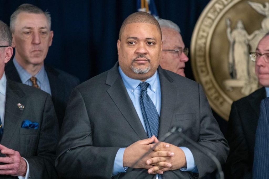 Alvin Bragg just chose to stand AGAINST the NYPD