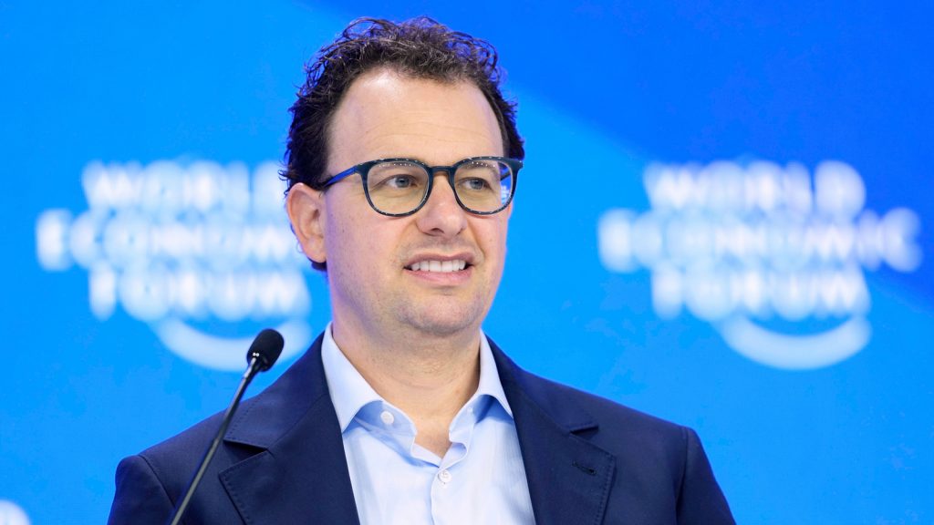 Anthropic refuses to bend to Pentagon on AI safeguards as dispute nears deadline Anthropic refuses to bend to Pentagon on AI safeguards as dispute nears deadline