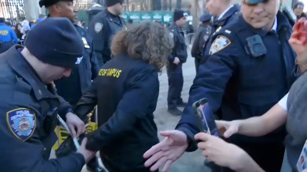 Anti-ICE protest outside Columbia University leads to 12 arrests Anti-ICE protest outside Columbia University leads to 12 arrests