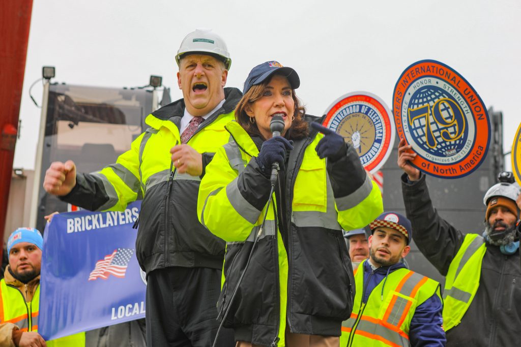 Gateway Work Still Paused as Hardhats and Pols Beg Trump Admin for Full Funds Gateway Work Still Paused as Hardhats and Pols Beg Trump Admin for Full Funds