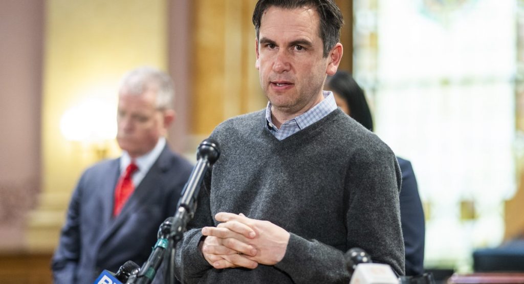 Jersey City mayor accuses predecessor, Partnership for NYC head, of financial ‘deception’