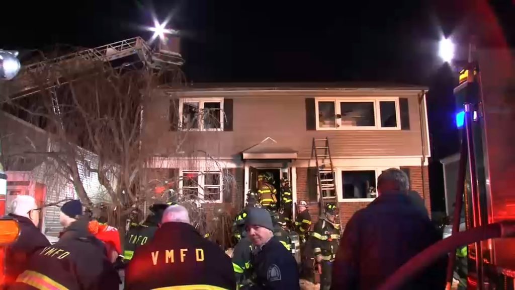 Mamaroneck house fire: 6 people rescued from blaze in Westchester County Mamaroneck house fire: 6 people rescued from blaze in Westchester County