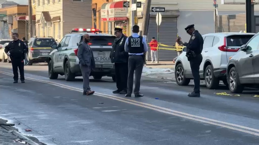 Queens shooting: 23-year-old woman, innocent bystander, shot in leg in Ridgewood