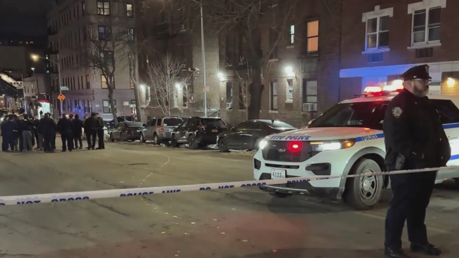 Teen killed, 2 injured in gang-motivated Bronx shooting: sources Teen killed, 2 injured in gang-motivated Bronx shooting: sources