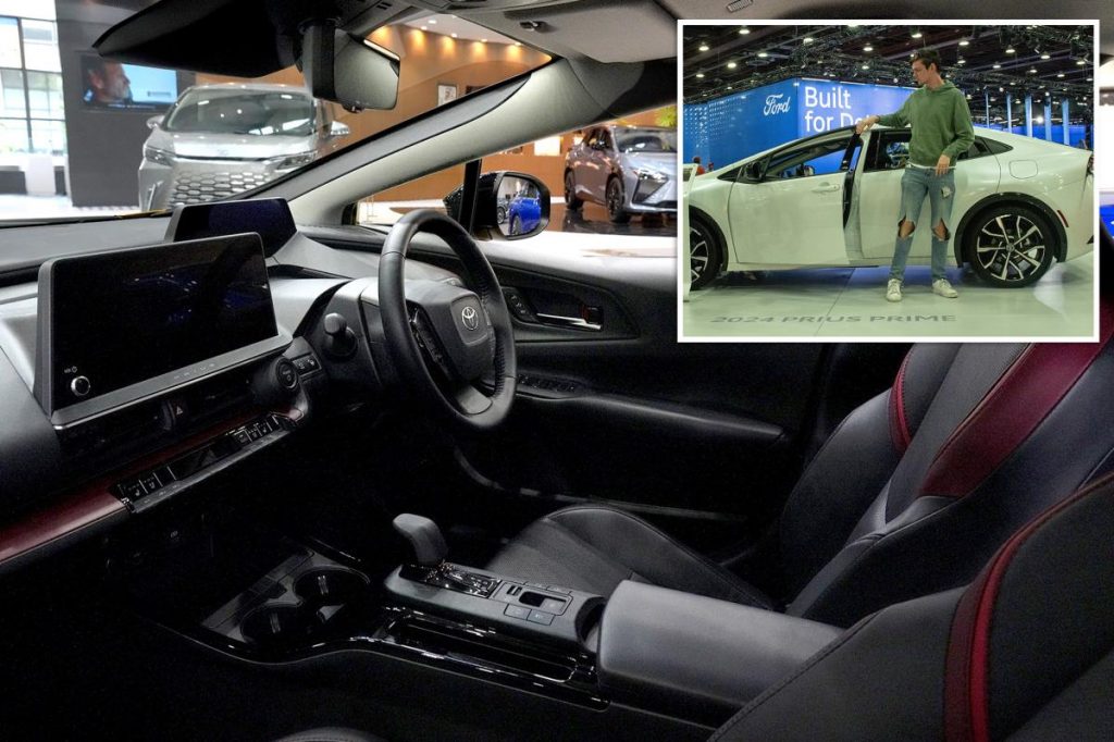 Toyota recalls 141,000 Prius vehicles over doors that have risk of opening while driving Toyota recalls 141,000 Prius vehicles over doors that have risk of opening while driving