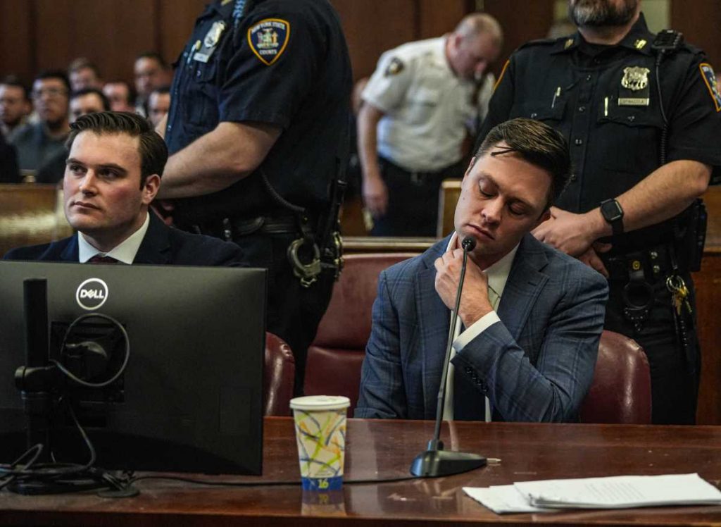 Two Manhattan cops indicted for alleged drunk driving cover-up of fellow officer as union fumes against DA Bragg Two Manhattan cops indicted for alleged drunk driving cover-up of fellow officer as union fumes against DA Bragg