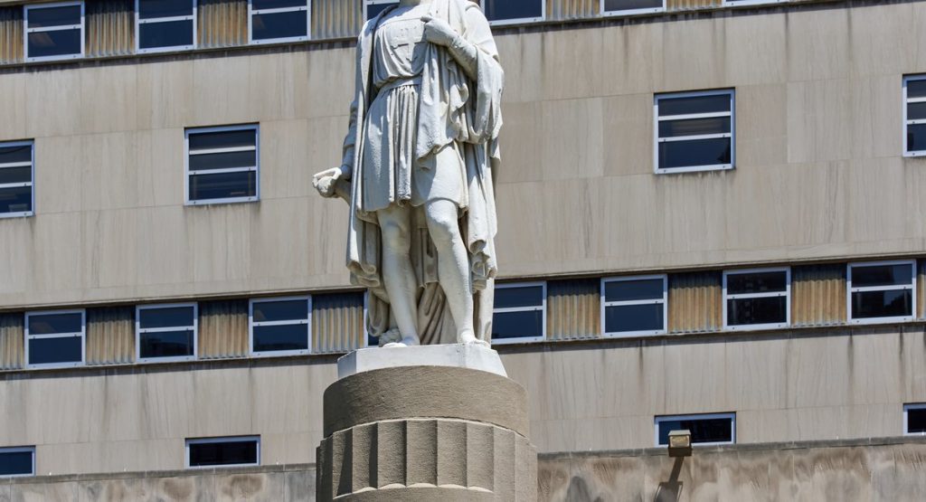 A Brooklyn murder case tests new anonymous jury law as online threats grow more common A Brooklyn murder case tests new anonymous jury law as online threats grow more common