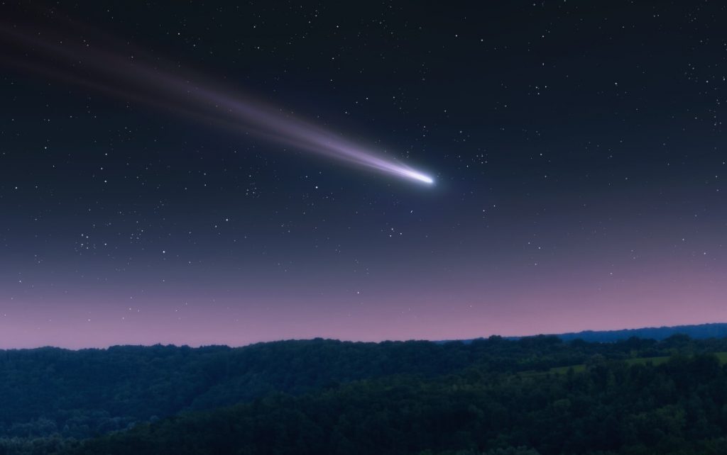 A Rare Comet May Be Visible to the Naked Eye in NYC This April A Rare Comet May Be Visible to the Naked Eye in NYC This April
