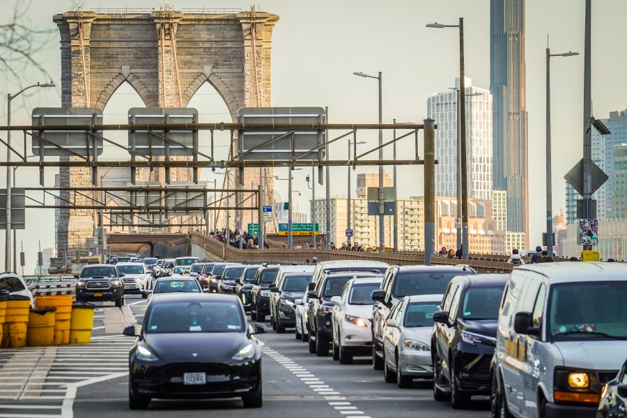 Bike and pedestrian access to the Brooklyn Bridge to be redesigned: Mamdani Bike and pedestrian access to the Brooklyn Bridge to be redesigned: Mamdani