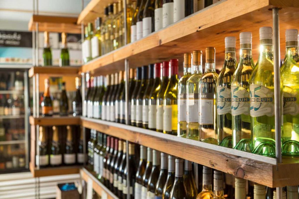 Cheers to small business! New York bars, restaurants can now buy booze from local stores