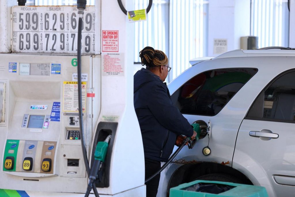 Economists say risk of recession rises if oil cost hits a key benchmark as Iran war continues