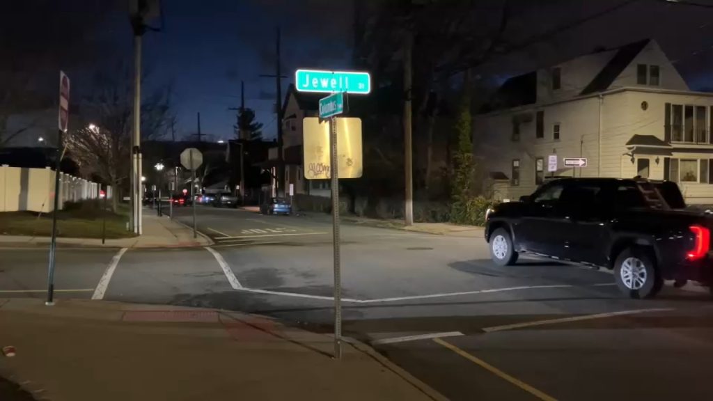 Garfield crash: 2 teens injured after colliding with vehicle in NJ; 1 in critical condition