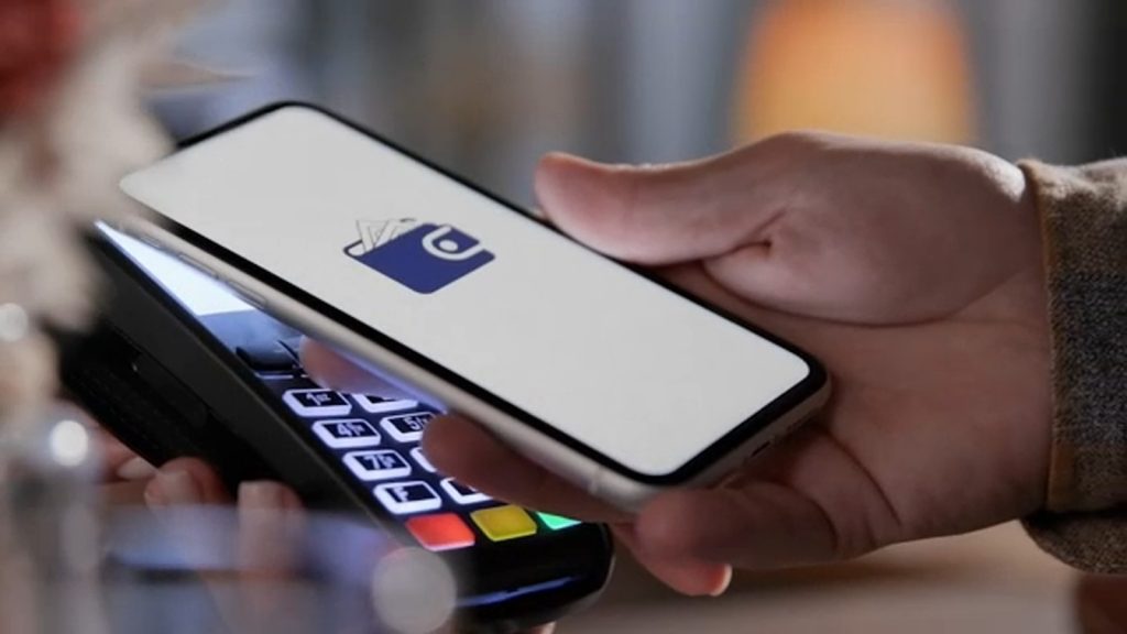 Ghost Tapping | Do you tap to pay? 'Ghost tapping' scams could target your money