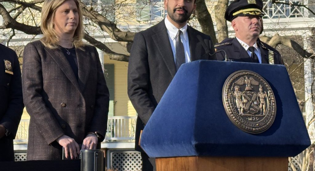 Gracie Mansion IED incident probed as act of ‘ISIS-inspired terrorism’: NYC officials Gracie Mansion IED incident probed as act of ‘ISIS-inspired terrorism': NYC officials