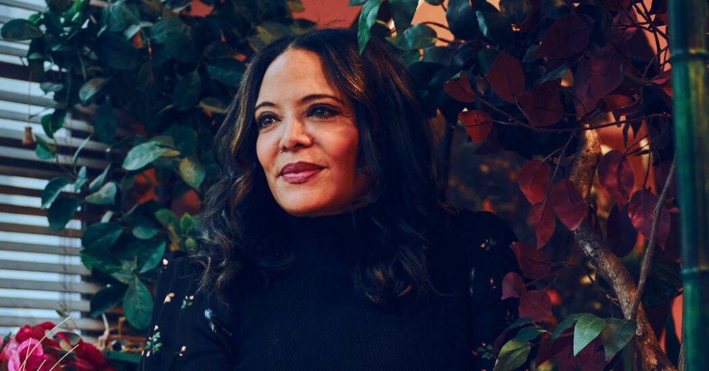 How a ‘Dexter’ Star Is Singing Her Way Through Spanish Harlem