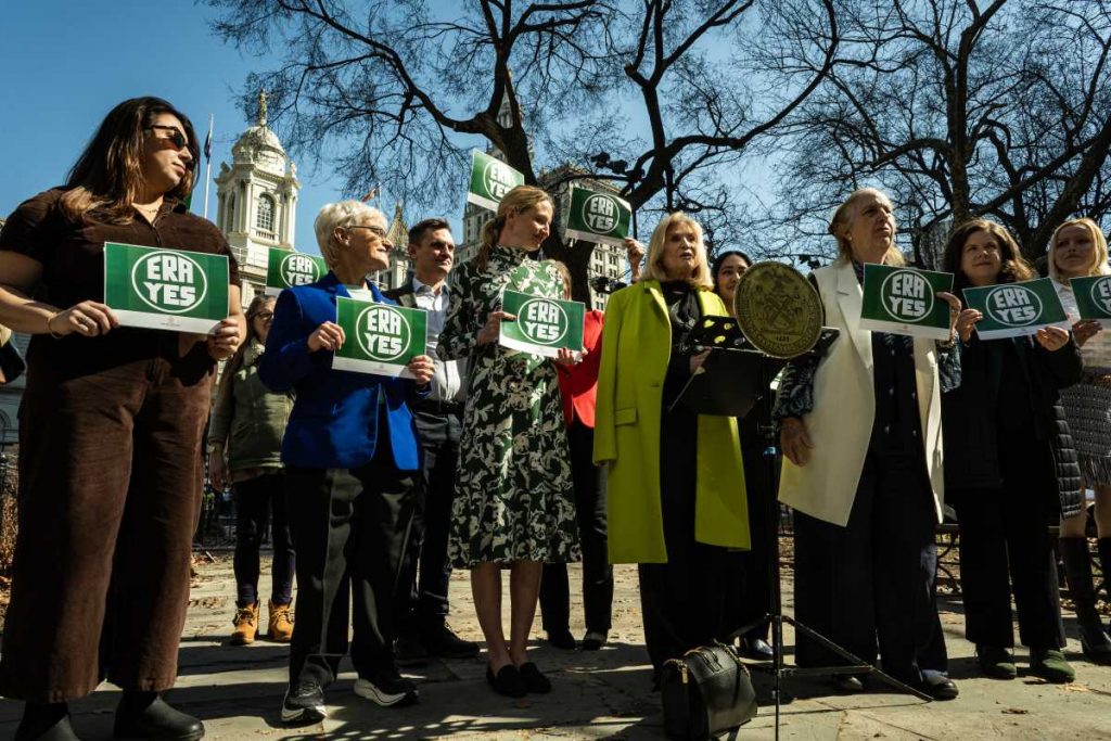 Maloney leads rally at City Hall Park calling for Congress to pass Equal Rights Amendment