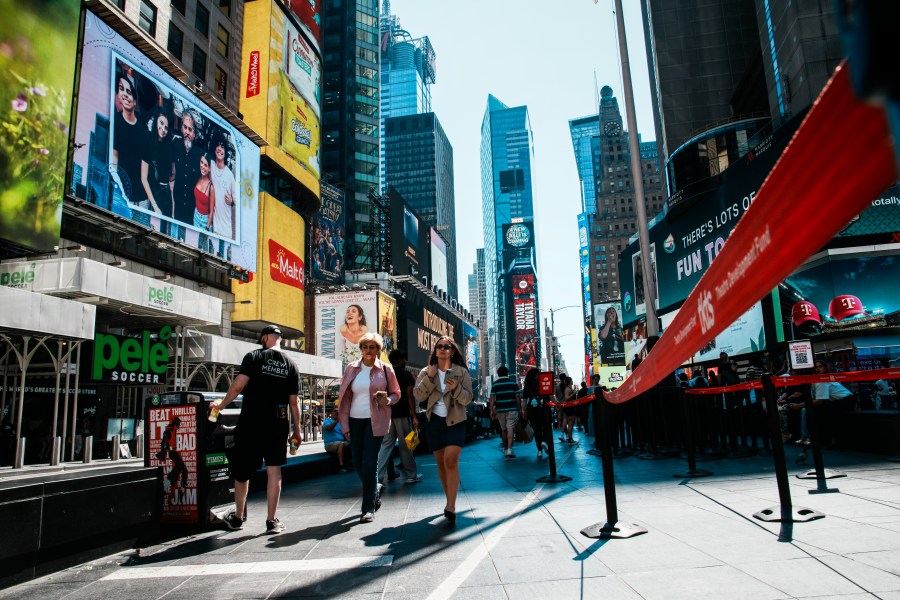 NY man challenges Times Square gun ban NY man challenges Times Square gun ban