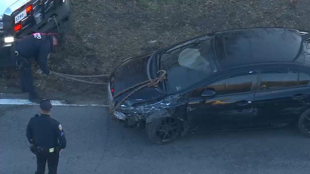 NYC police chase sparked by kidnapping in Hoboken, NJ, ends in multi-vehicle crash on Belt Parkway in Brooklyn
