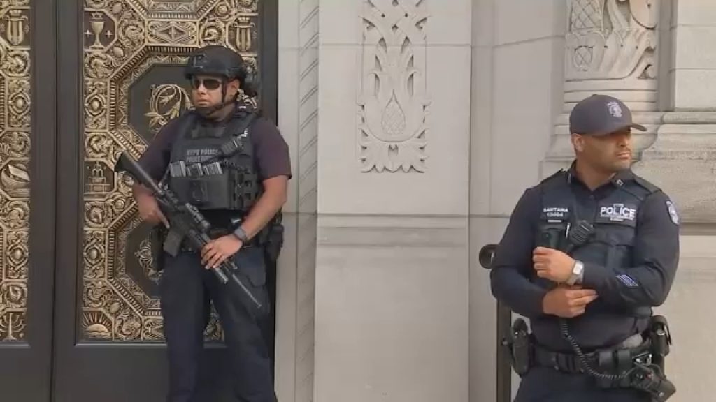 NYPD increases patrols at Jewish sites after synagogue attack in Bloomfield, Michigan