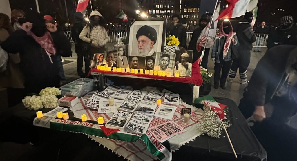 NYPD makes arrests, breaks up rowdy protest at Manhattan vigil for Ayatollah Khamenei