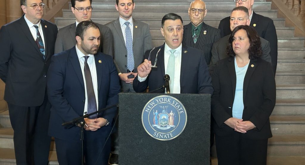 NY’s top judge faces complaint from GOP lawmakers over sentencing legislation support