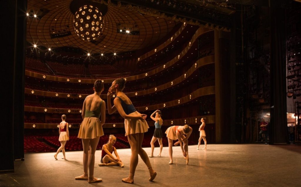 The Lincoln Center Arrival Tableau is a Sweeping Portrait of NYC: See Photos The Lincoln Center Arrival Tableau is a Sweeping Portrait of NYC: See Photos