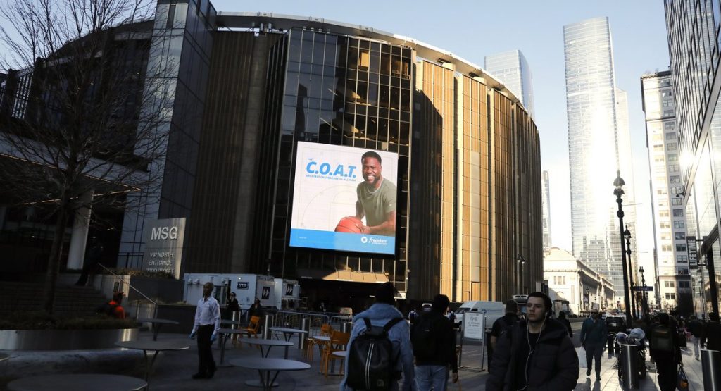 Trump weighs moving Madison Square Garden for Penn Station rebuild, sources say Trump weighs moving Madison Square Garden for Penn Station rebuild, sources say