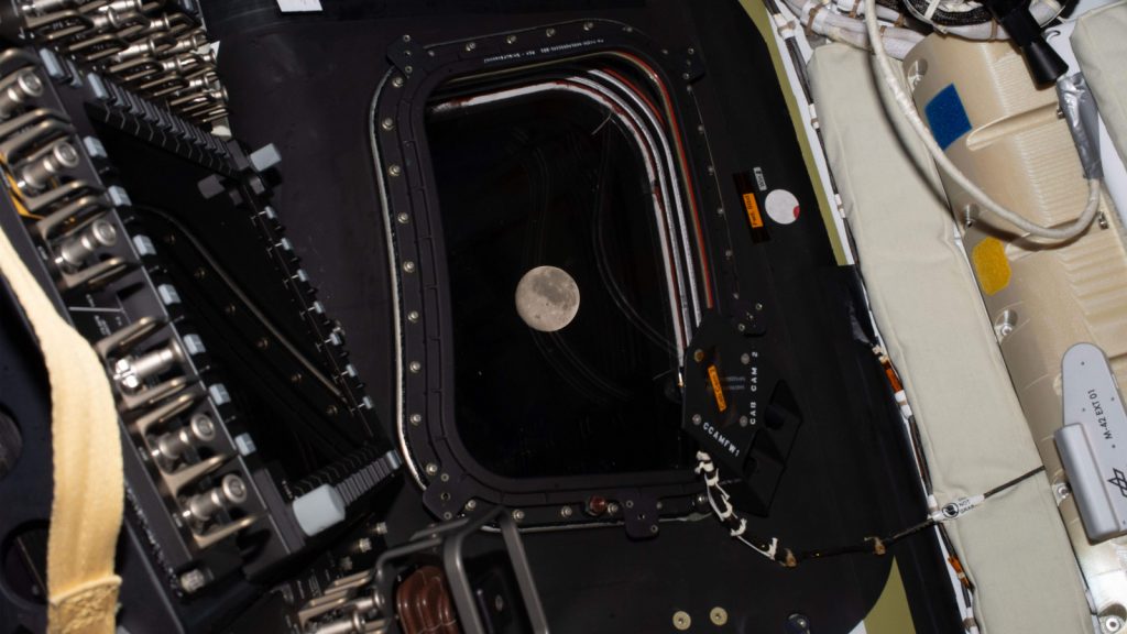 Artemis II breaks Apollo 13’s distance record as humans travel farther from Earth than ever before | WATCH LIVE Artemis II breaks Apollo 13's distance record as humans travel farther from Earth than ever before | WATCH LIVE