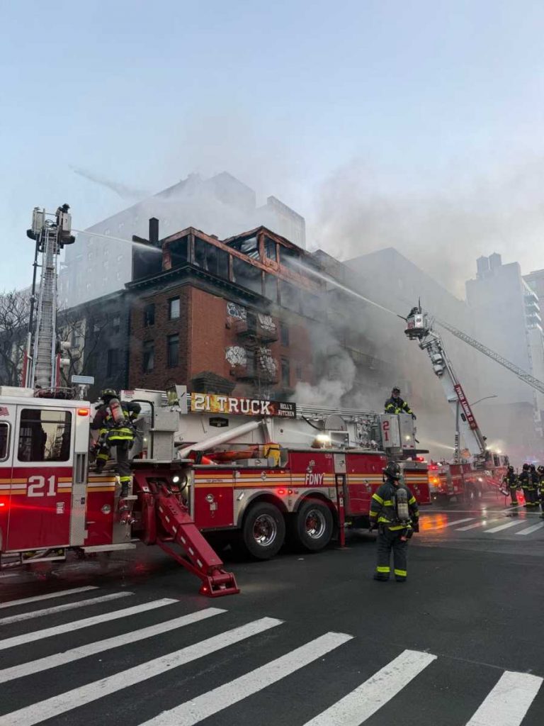 Early morning Manhattan blaze leaves four firefighters injured: FDNY Early morning Manhattan blaze leaves four firefighters injured: FDNY