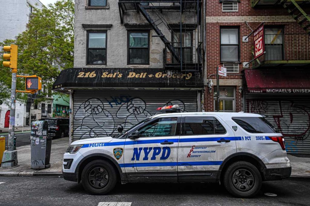 East Village deli worker shot to death in store dispute, suspect struck with bullet ricochet: eyewitnesses