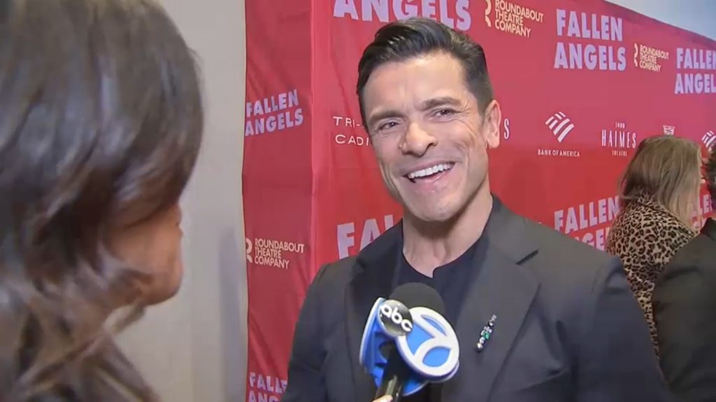 Mark Consuelos makes official Broadway debut in 'Fallen Angels'