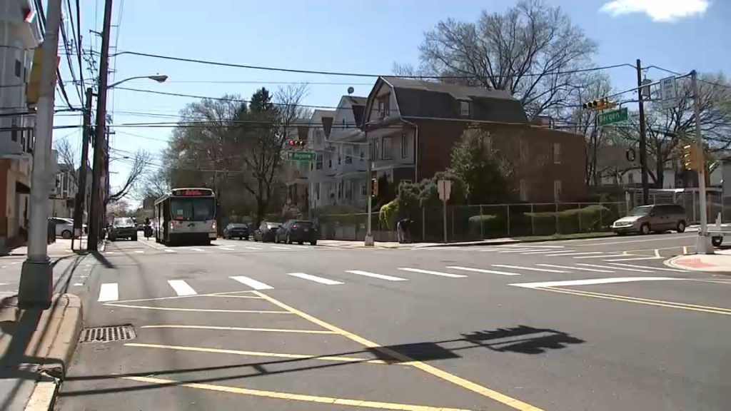 Newark carjacking: Suspect wanted after victim crushed by victim after thief crashes car Newark carjacking: Suspect wanted after victim crushed by victim after thief crashes car