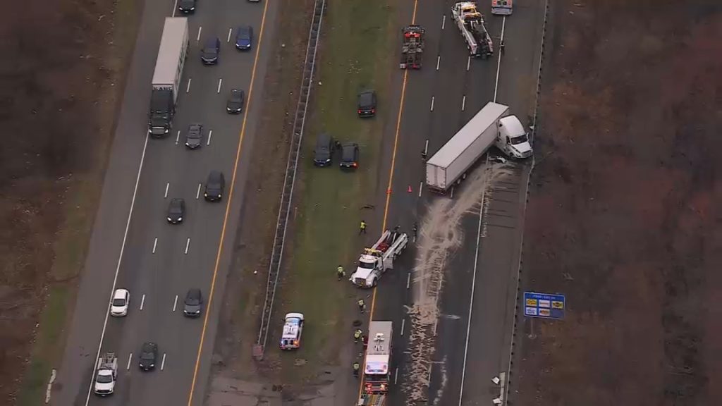 Part of Interstate 80 closed after fatal accident in Roxbury, NJ Part of Interstate 80 closed after fatal accident in Roxbury, NJ