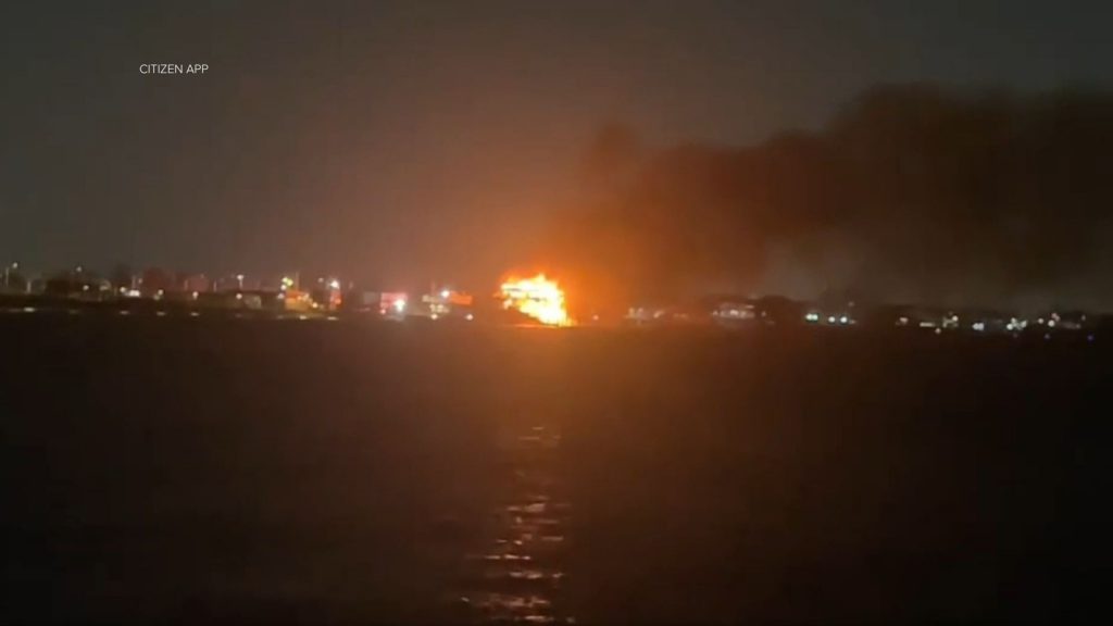 Queens fire: FDNY battling blaze inside home in Far Rockaway; no injuries